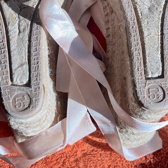 platform tie-up wedge espadrille sandal golden canvas w/pink ribbon shoe 5 1/2 - Picture 10 of 11